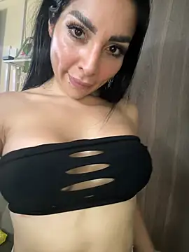 Cianuroom online show from February 26, 9:25 pm