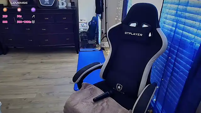 Brooklyn Bee online show from October 22, 9:31 pm