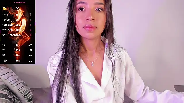 lillielover16 online show from April 5, 9:36 pm