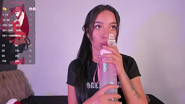 lillielover16 online show from February 20, 1:04 am