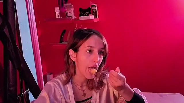 Ambar Roux  online show from January 14, 2:33 pm