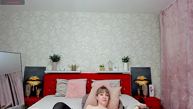 KattyPeachX online show from May 16, 2:36 am