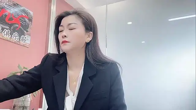 Maneki-nekoo online show from March 3, 2:17 am