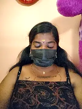 Snapshot of sulekha-mallu chatting on October 18, 2:14 am sulekha-mallu online show from October 18, 2:14 am