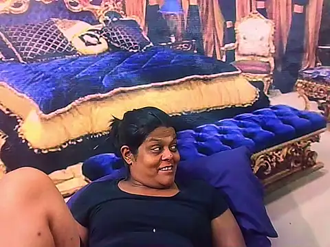 indianCherryPie online show from February 6, 6:39 am