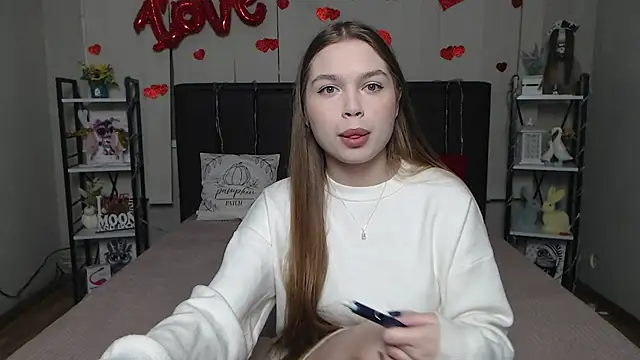 LaraPika online show from February 18, 6:12 am