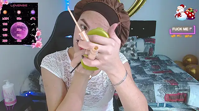 giuliana andrade online show from December 19, 1:43 am