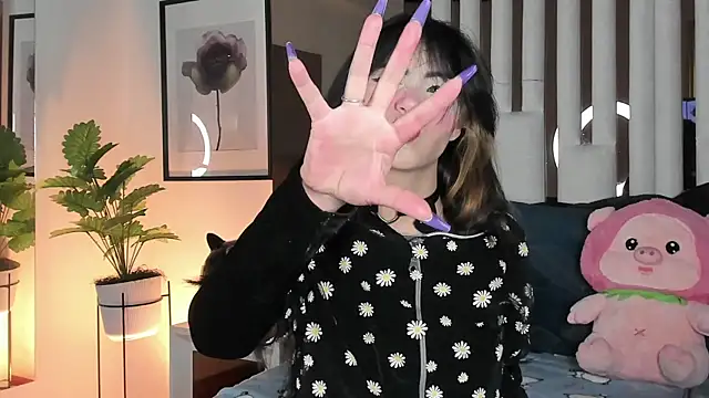 Kitty Eliffe online show from April 29, 11:32 pm