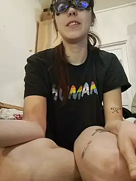 PearMaki online show from February 7, 10:24 pm