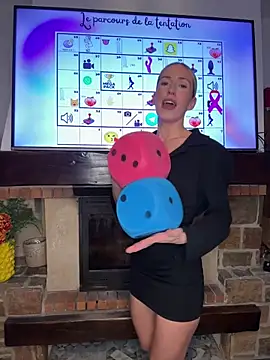 lola tentatiion online show from October 5, 8:03 pm