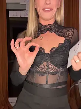 lola tentatiion online show from September 10, 7:14 pm