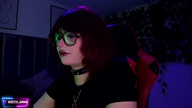 Kitty Gang online show from October 16, 3:09 am