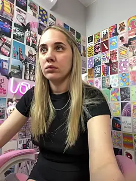 MiaMilas online show from April 9, 4:01 pm