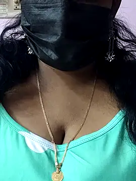 mallu-sumi online show from March 18, 3:33 am