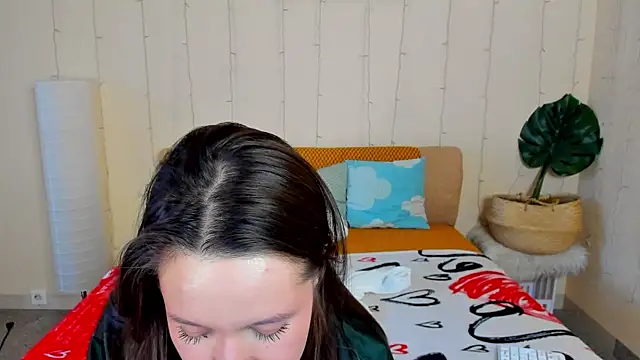 Mira Karter online show from April 12, 8:17 am