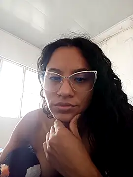 Karii-R online show from December 3, 2:30 pm