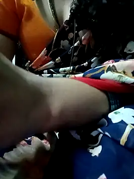 Snapshot of gunjan22 chatting on October 29, 11:36 am gunjan22 online show from October 29, 11:36 am