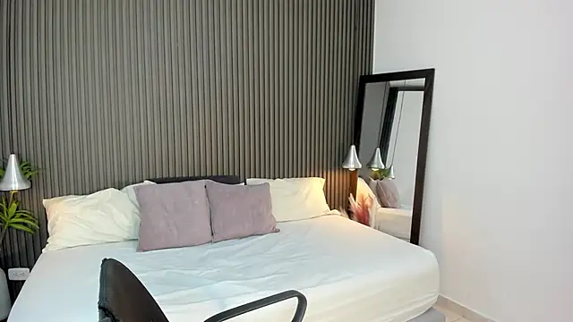 sammybrunette1 online show from March 30, 3:17 am