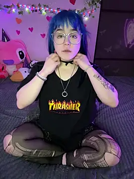 MaddisonHaas online show from April 14, 5:02 pm