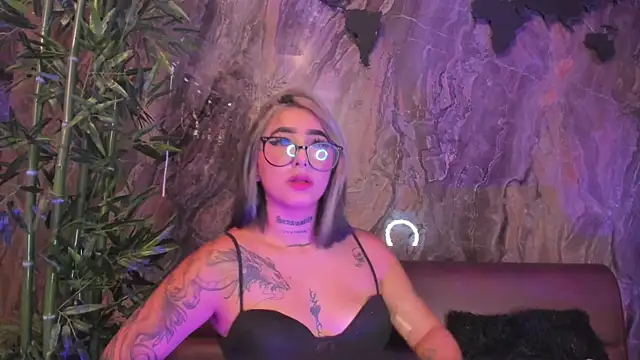 Alahia Dangelo online show from October 16, 5:37 pm