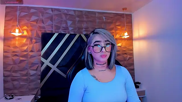 Alahia Dangelo online show from October 9, 11:36 am