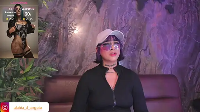 Alahia Dangelo online show from November 13, 6:07 pm