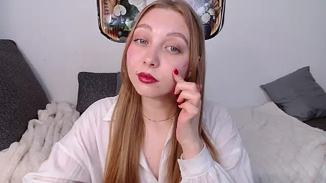 bellaa love  online show from April 8, 4:47 am