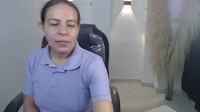 Milf karlye online show from December 22, 2:36 am