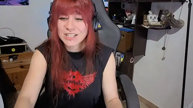 complicata mente online show from November 3, 4:33 pm