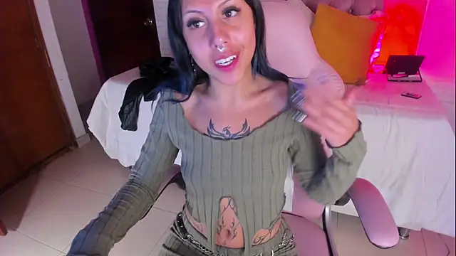 Kitty Pam online show from November 2, 8:23 pm