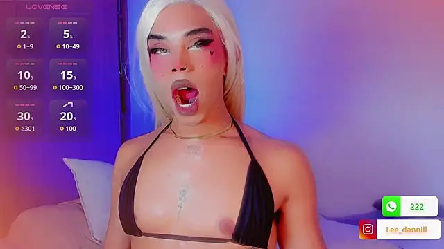 DanniLee  online show from March 15, 7:49 pm