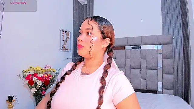 zulyjones online show from November 20, 12:39 pm