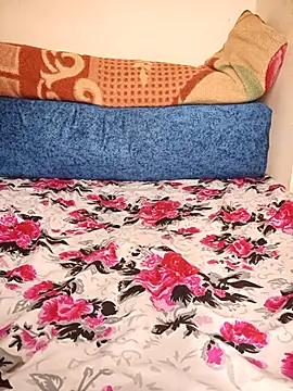 Hot  Mirchi online show from March 25, 10:12 pm