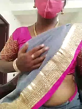 Snapshot of Preethytamilsexy chatting on October 25, 12:13 pm Preethytamilsexy online show from October 25, 12:13 pm