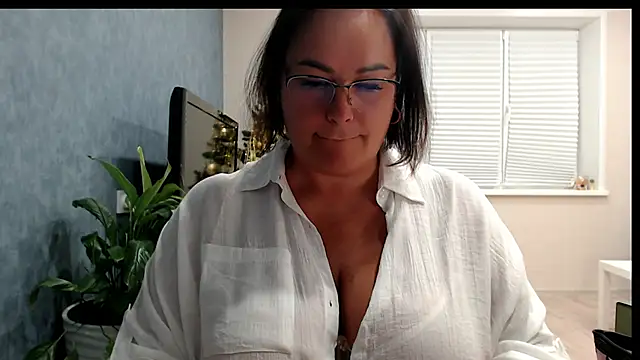 Nora Star online show from February 15, 6:07 pm