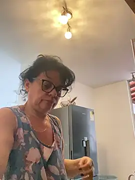 Sharongirl07 online show from April 14, 1:00 pm