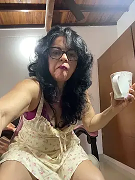 Sharongirl07 online show from February 3, 12:32 pm