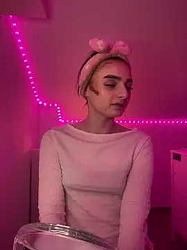 AdelinaAlia online show from March 21, 6:35 pm