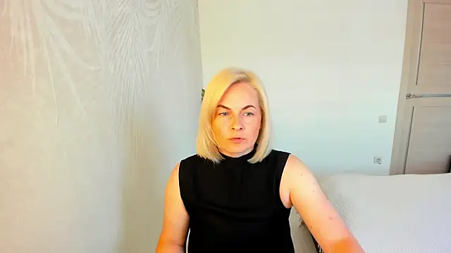 Alicee Gracee online show from June 1, 11:45 am