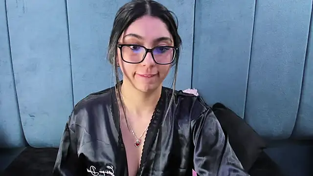 Lucy Anall  online show from February 17, 11:37 pm