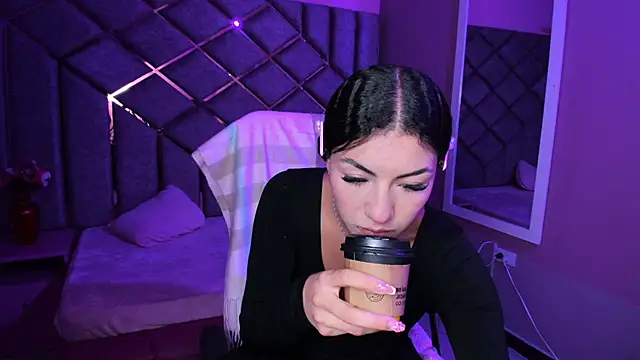 Poly Sasha  online show from February 13, 4:25 am