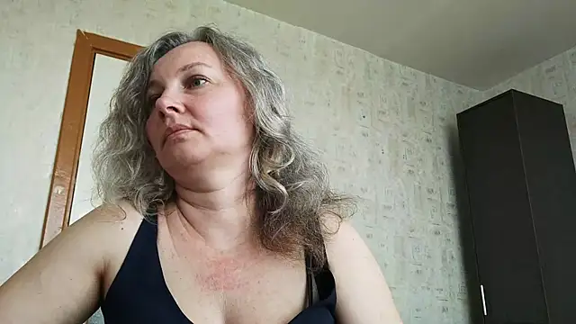 EdithManning online show from June 10, 7:40 am