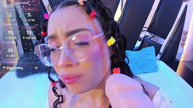 antonelllepiercee online show from September 25, 11:42 am