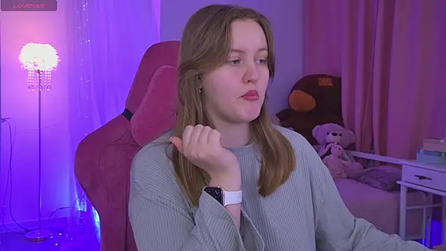 KellyPoter online show from April 19, 9:20 am