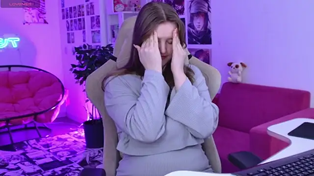 KellyPoter online show from December 21, 9:35 am