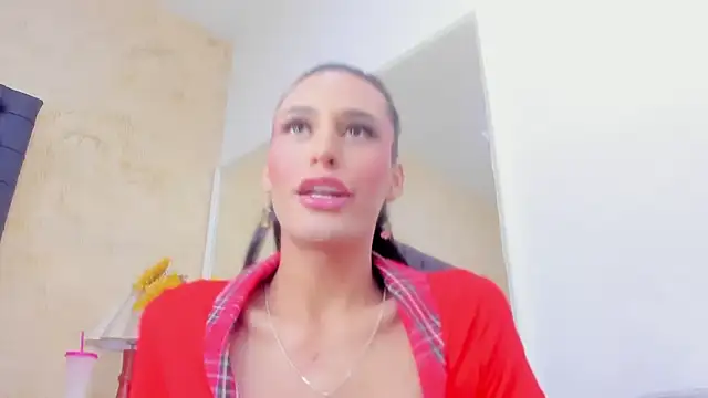 NahomiWhitel online show from November 21, 5:26 pm