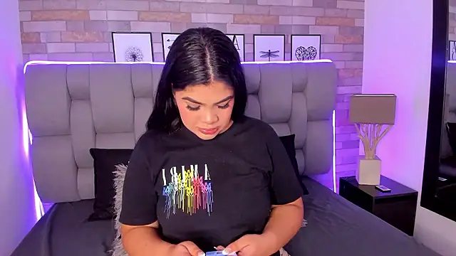 EmmaBecket2 online show from January 16, 4:19 am