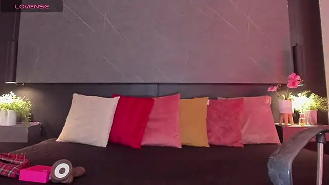 Danielacossio online show from February 24, 3:49 am