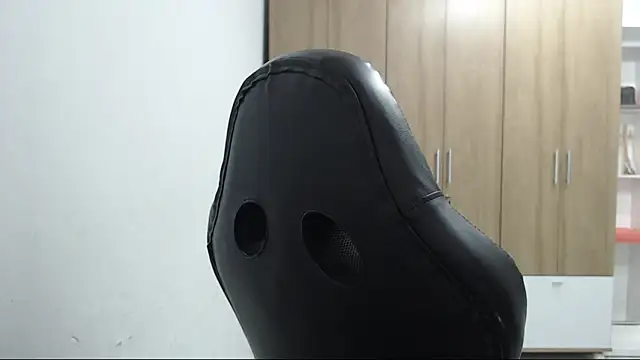 RoxanaLove9 online show from February 7, 9:29 pm