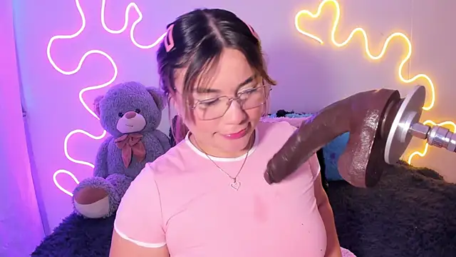 Isa belaa online show from November 5, 7:30 pm